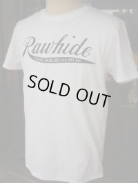 RAWHIDE FRONT LOGO TEE/B/P/GILDAN BODY/WHITE/BLACK