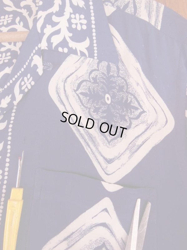 画像13: 1950'S McGREGOR BORDER PRINTED RAYON SHIRT SZ/ML