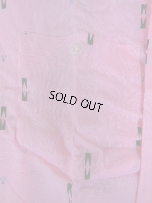 画像5: 1950'S DEADSTOCK HI-LIFE PRINTED PINK RAYON SHIRT SZ/SMALL