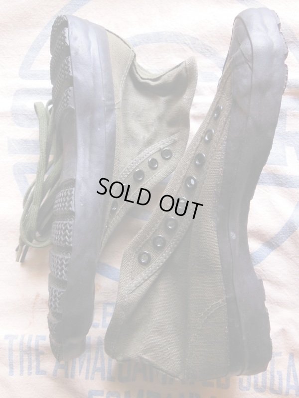 画像9: 1946'S DEADSTOCK WWII U.S.MILITARY CANVAS O.D. TRAINING SHOES /4-1/2