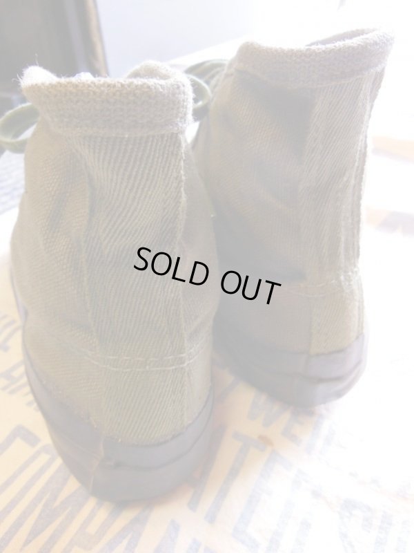 画像4: 1946'S DEADSTOCK WWII U.S.MILITARY CANVAS O.D. TRAINING SHOES /4-1/2