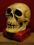 画像1: 1950'S〜 SKULL ON BOOK BANK ヴィンテージ陶器製スカル骸骨貯金箱1 (1)