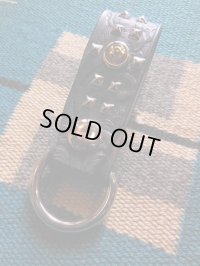 RAWHIDE 1" 30MM STUDDED & JEWELED KEY HOLDER/BLACK/AMBER