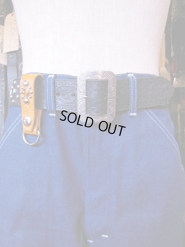 画像10: RAWHIDE 1" 25MM STUDDED & JEWELED KEY HOLDER/GREEN/YELLOW/RED