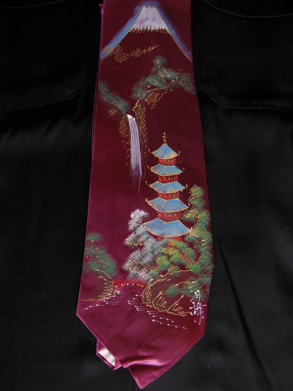 画像8: 1950'S DEADSTOCK JAPANESE SOUVENIR HAND PAINTED RAYON TIE/WINE