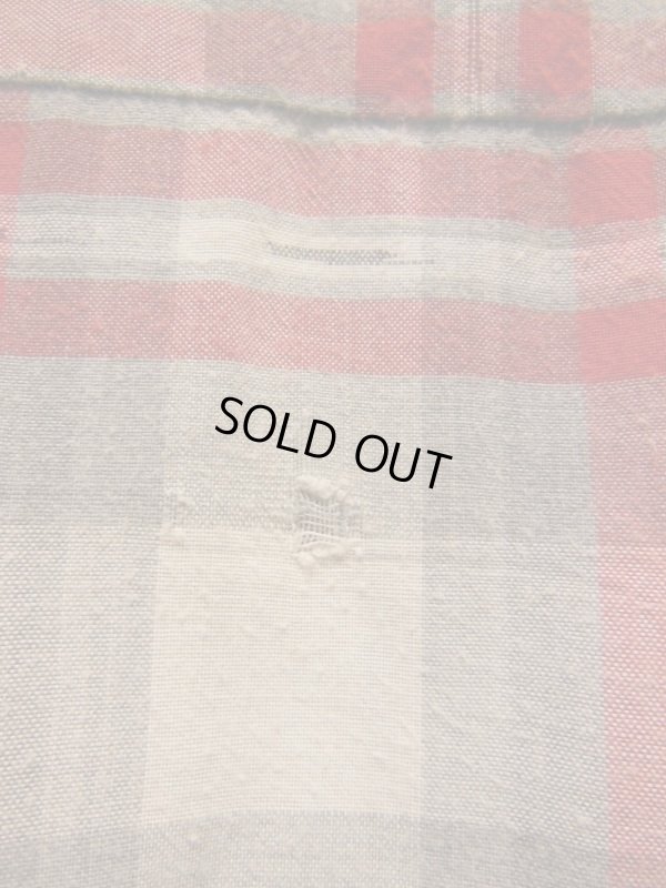 画像6: 1950'S〜 BLOCKS RED X GRAY PLAID RAYON SHIRT SZ/M
