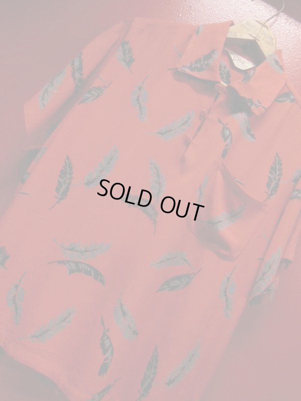 画像4: 1950'S STAR OF HOLLYWOOD FEATHER PRINTED RAYON PULLOVER SHIRT/M