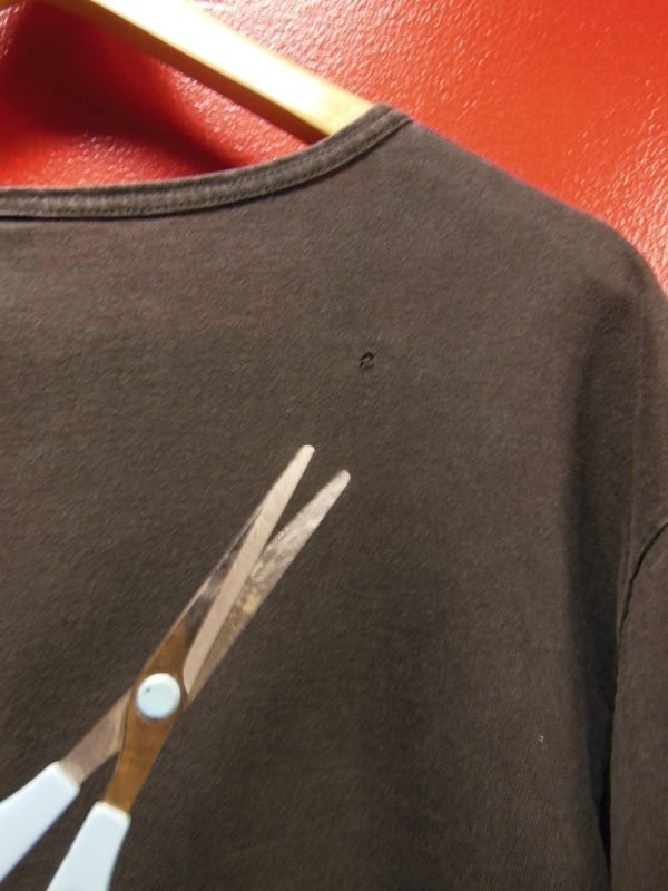 画像7: 90S US古着 ビンテージ米国製大きめ 黒ミッキーTシャツ WOMEN LAND 'N SEA/SZ/14-16