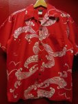画像1: 60S70S 米国ハワイ製 ビンテージ HAWAIIAN HOLIDAY 赤 和柄 コットン ハワイアン アロハシャツ/L US古着 (1)