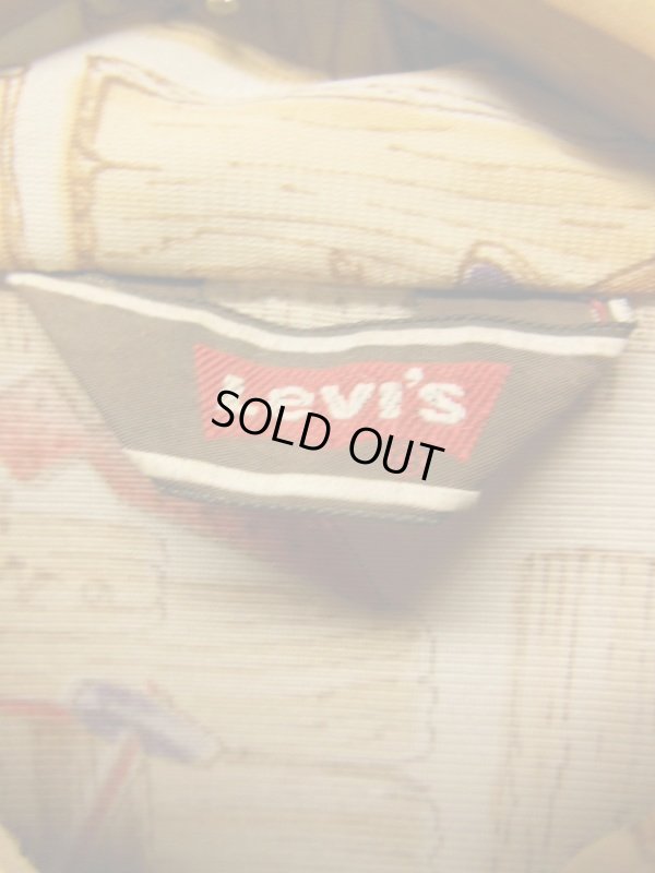 画像4: 70S ビンテージ US古着 LEVI'S リーバイス ポリシャツ 西部開拓時代の工具等の総柄プリント/Lサイズ 