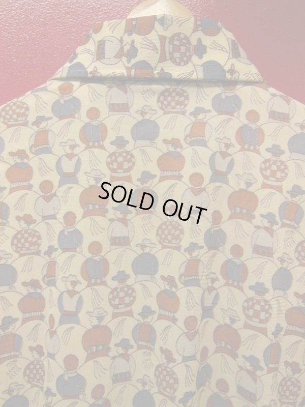 画像5: 70S ビンテージ US古着 LEVI'S リーバイス ポリシャツ カウボーイ後姿総柄プリント/Lサイズ 