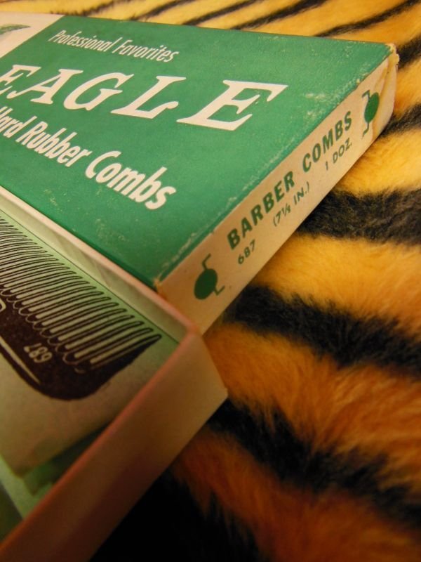 画像3: 1950'S DEADSTOCK EAGLE HARD RUBBER 7-1/2 INCH COMB 687