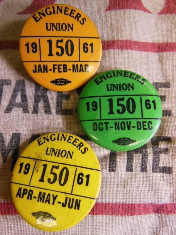 画像1: (5)1961年 ビンテージ 3個セット ENGINEERS UNION PIN BACK 缶バッジ
