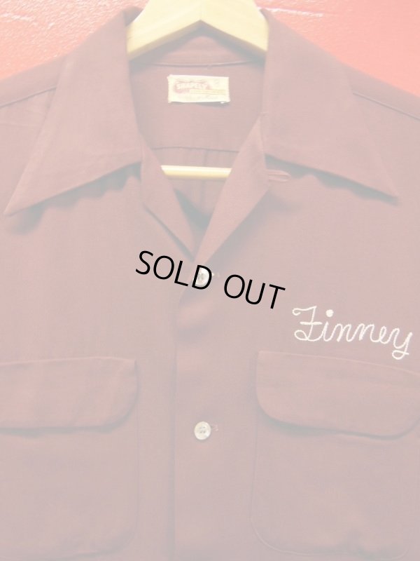画像3: 1950'S SHAPELY "Kinney's MEN'S SHOP" BURGUNDY GABERDINE SHIRT SZ/M
