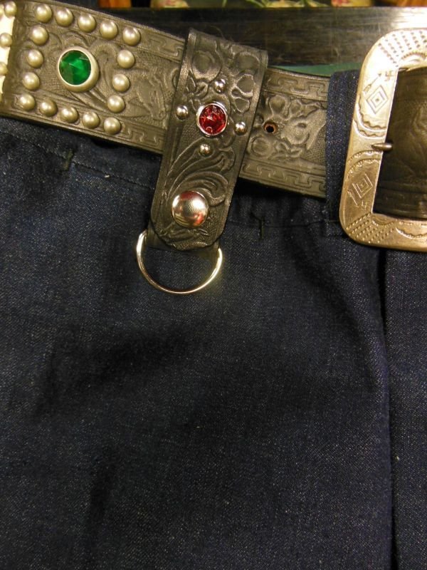 画像13: RAWHIDE 1" 30MM STUDDED & JEWELED KEY HOLDER