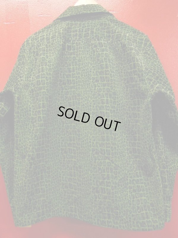 画像10: The GROOVIN HIGH Crocodile Printed Corduroy Shirt 