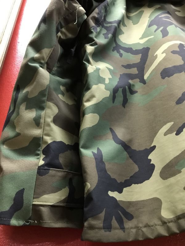 画像12: 2001'S ECWCS GORE-TEX PARKA COLD WEATHER WOODLAND CAMOUFLAGE  SZ/LARGE - SHORT