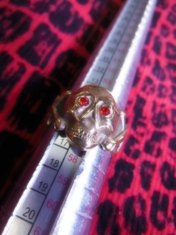 画像11: 1930'S REPRODUCTION OLD SKULL & CROSSBONES RING GLASS EYES/RED/BLUE/GREEN /MADE BY 1930'S ORIGINAL MOLD 