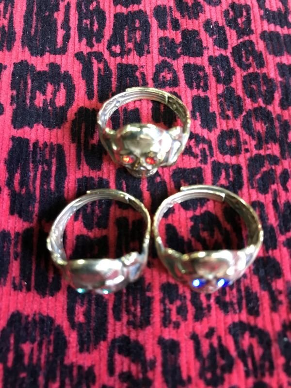 画像7: 1930'S REPRODUCTION OLD SKULL & CROSSBONES RING GLASS EYES/RED/BLUE/GREEN /MADE BY 1930'S ORIGINAL MOLD 