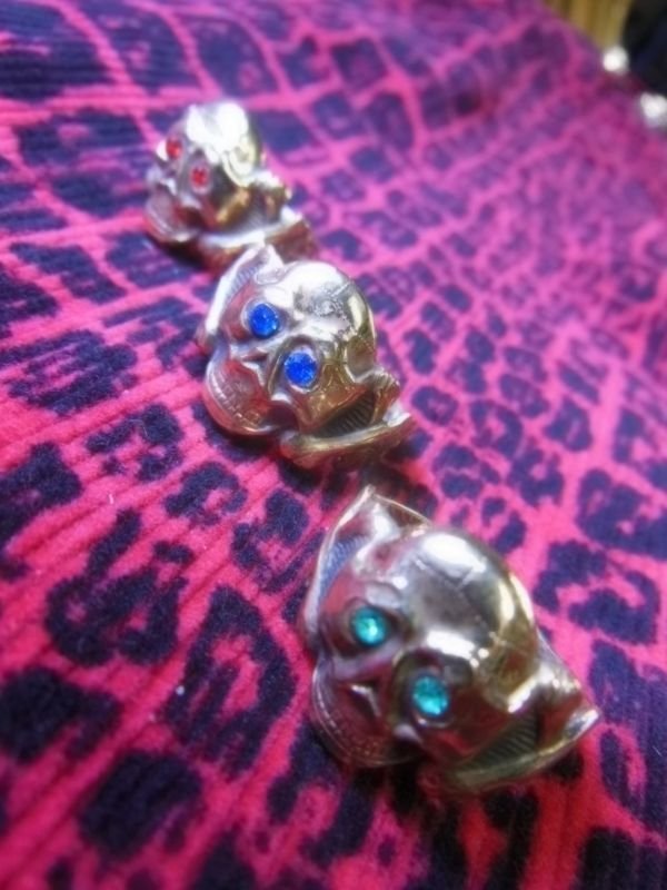 画像8: 1930'S REPRODUCTION OLD SKULL & CROSSBONES RING GLASS EYES/RED/BLUE/GREEN /MADE BY 1930'S ORIGINAL MOLD 