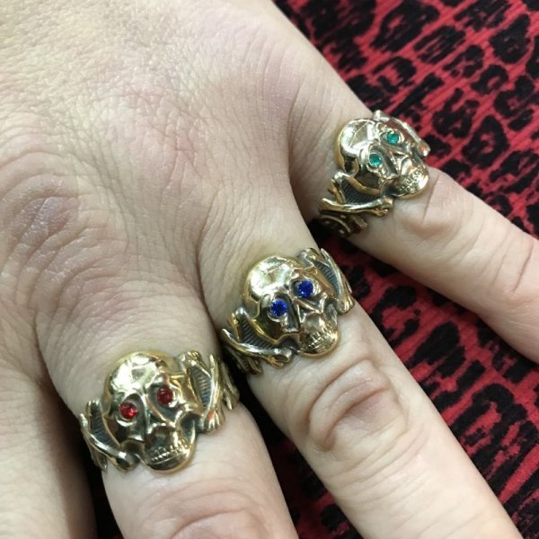 画像20: 1930'S REPRODUCTION OLD SKULL & CROSSBONES RING GLASS EYES/RED/BLUE/GREEN /MADE BY 1930'S ORIGINAL MOLD 