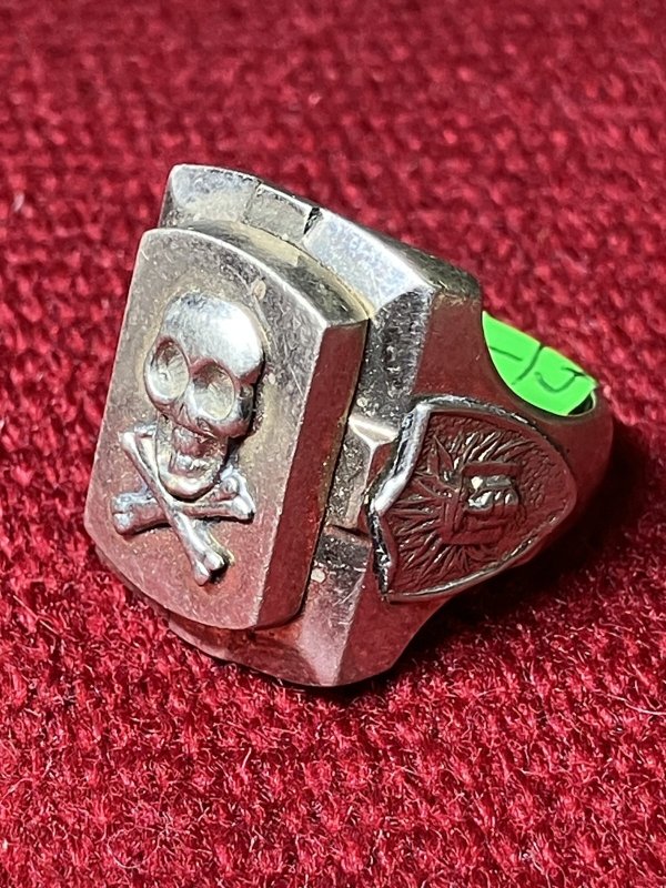 画像2: 1950'S NOS VINTAGE ART DECO STYLE SKULL MEXICAN RING ビンテージ メキシカン リング