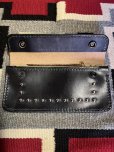 画像4: RAWHIDE STUDDED & JEWELED TRUCKERS WALLET LOT-501D/BLACK/RED JEWEL (4)