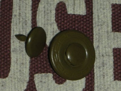 画像2: 1930'S PILCHER'S DETACHABLE BUTTONS ON CARD　 