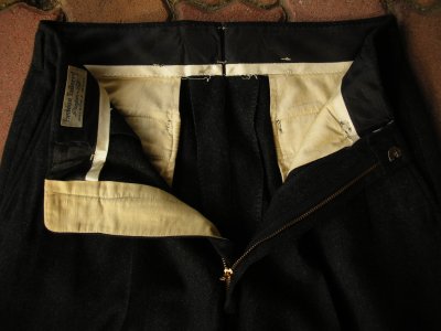 画像1: 1950'S UNKNOWN BLACK WOOL HOLLYWOOD WAIST SLACKS 31X29