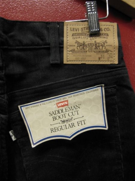 画像1: 1985'S DEADSTOCK LEVI'S 517-1517 CORDUROY PANTS 31X34 スミ黒ほぼ黒 (1)