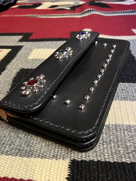 画像3: RAWHIDE STUDDED & JEWELED TRUCKERS WALLET LOT-501A/BLACK (3)