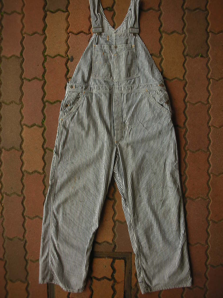 1950'S CAN'T BUST'EM HICKORY STRIPE OVERALLS 38X30 - ROCK-A-HULA