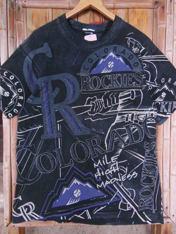 90S US古着 ビンテージ MLB コロラドロッキーズ 総柄プリント Tシャツ